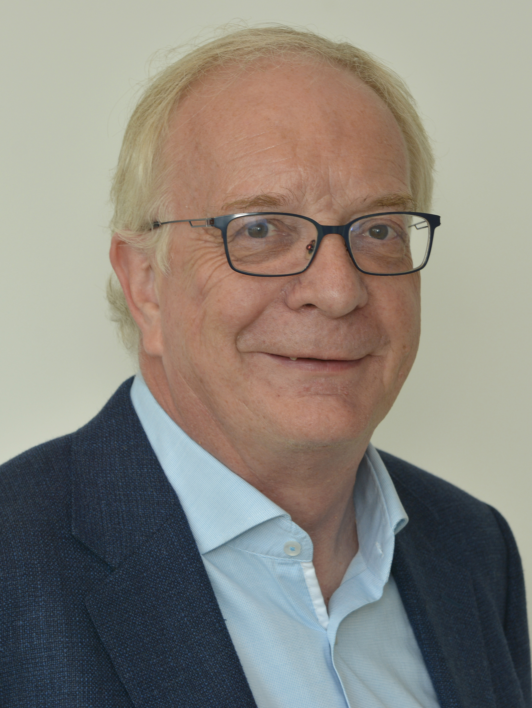 Virtual Round Table Business Transformation in Critical Times Analog